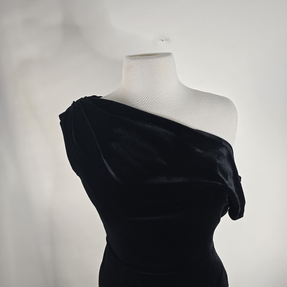 Jenny Yoo Black Velvet Jordan Asymmetrical Shoulder Formal Bridesmaid Dress 10 - Picture 6 of 16